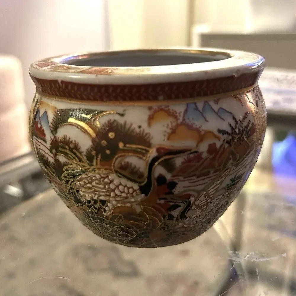 Vintage Satsuma Made in China Hand Painted Porcelain Pot 3” x 4” Gold Gilt